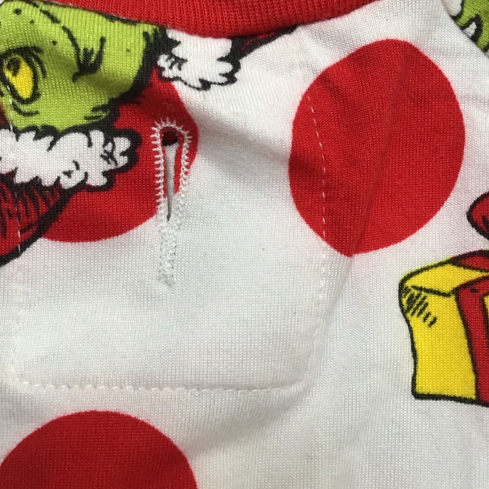 The Grinch Max the Dog Dr Seuss Green Red Dog Small Pet Tee Shirt Medium NWT - Picture 2 of 13